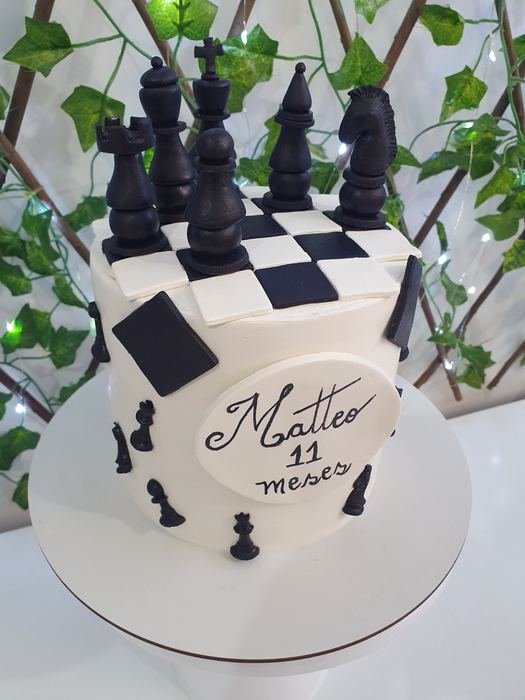 Matteo 11 Meses – Xadrez (ângulo)